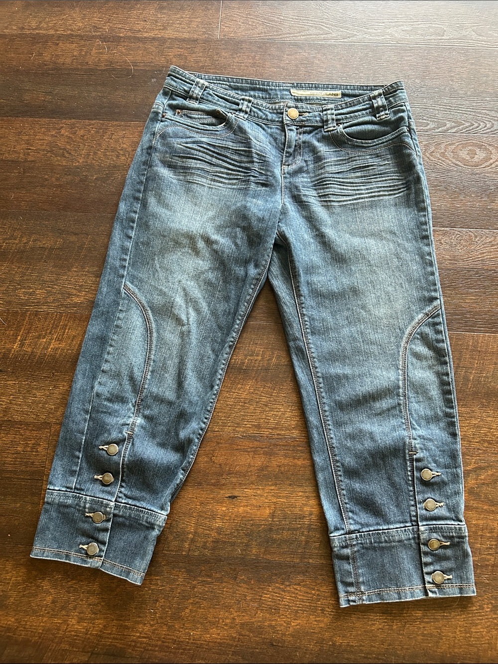 Vintage Y2K DKNY Cropped Button-Hem Jeans in Denim Blue